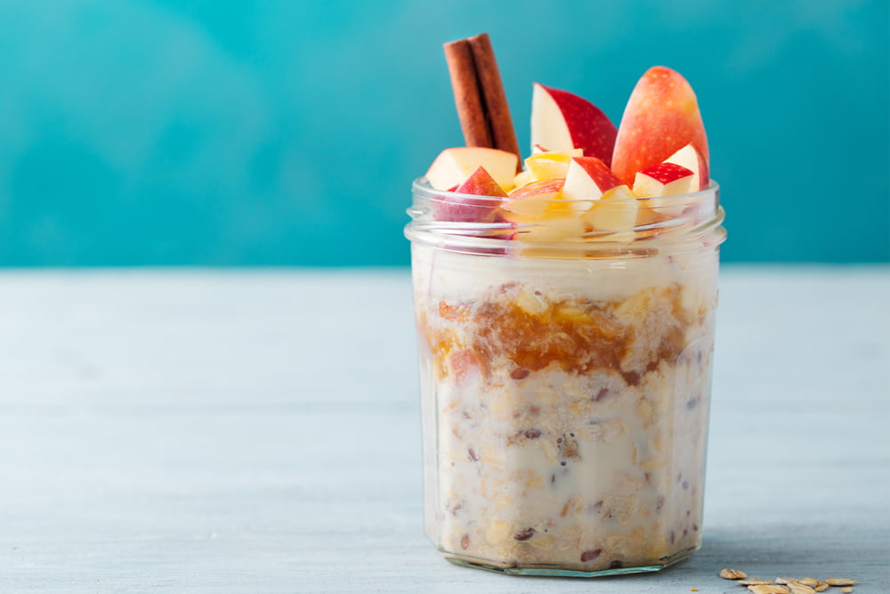 Apple cinnamon overnight oats